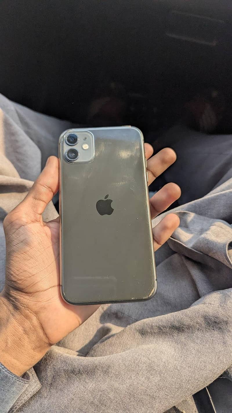 IPHONE 11 0