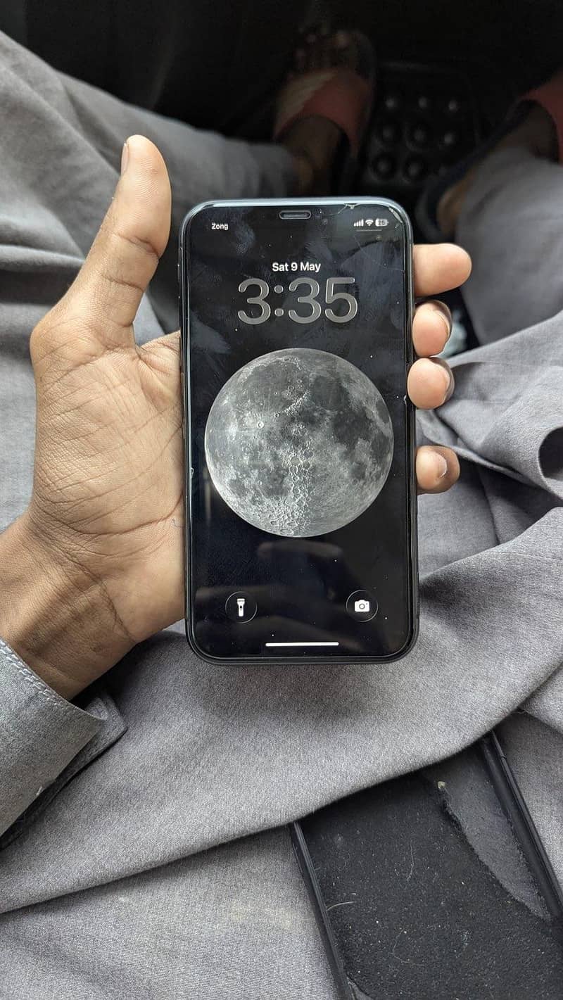 IPHONE 11 1