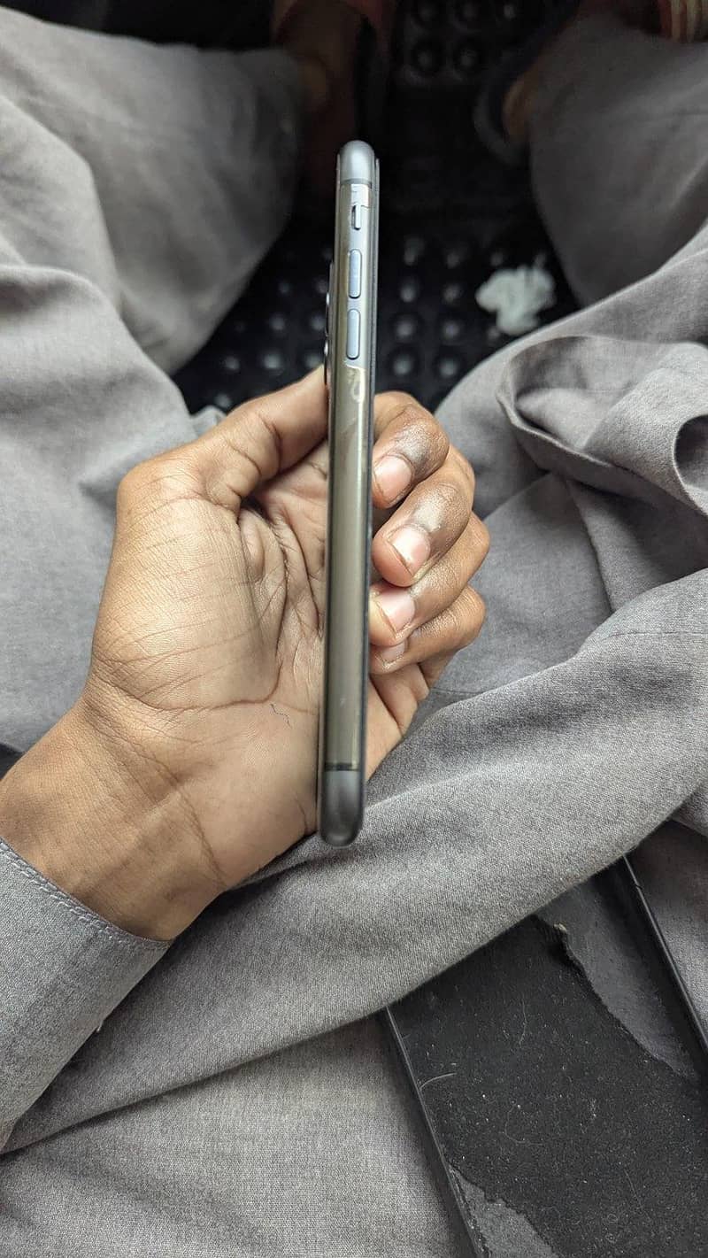 IPHONE 11 2