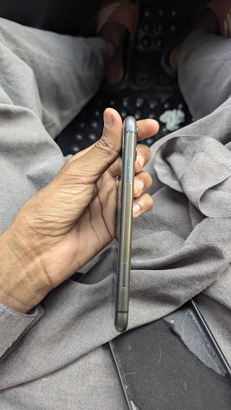 IPHONE 11 3