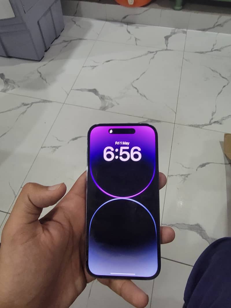 Apple iPhone 14 pro 5