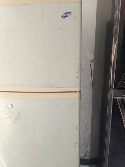 working conditions gas compressor is working