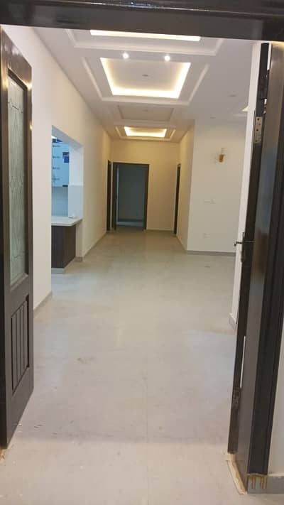 1 Kanal Brand New Upper Portion Available For Rent Location: Multi Gardens B17 Block B
