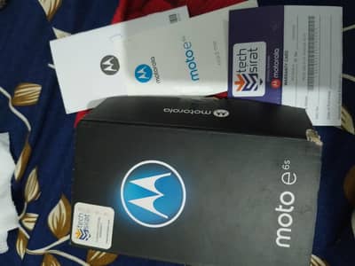 Motorola E6S- original with box.