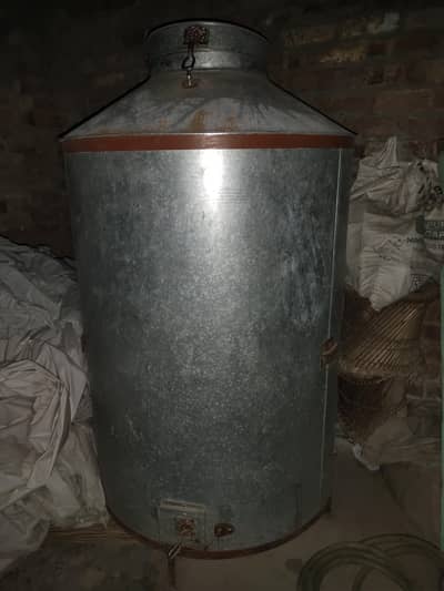 Metal Storage Drum for Wheat (Gandum ka Drum)