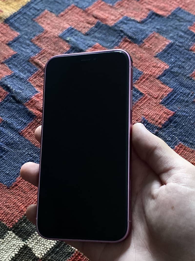 iPhone XR 3