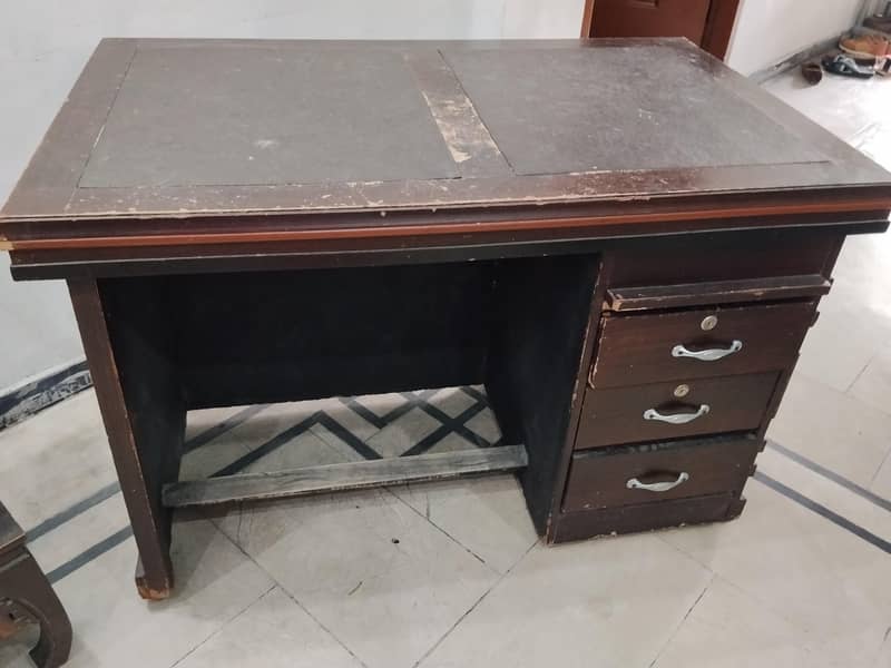 Office table 1