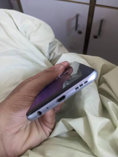 4gb /64g all ok  urgent sale