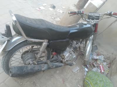 Honda 125 black