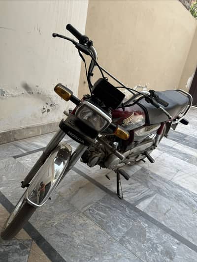 CD 70 | 2023 model | Urgent Sale