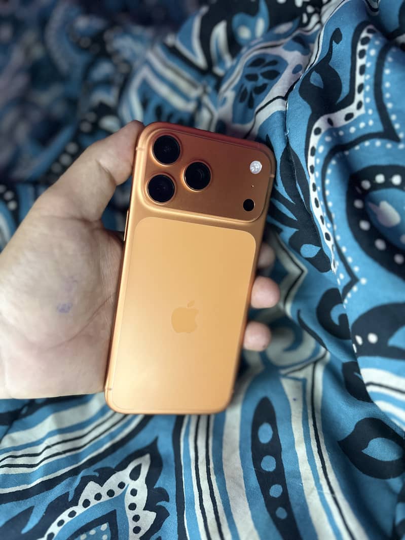Apple iPhone 17 Pro Max 11