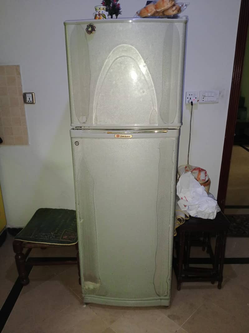 refrigerator 0