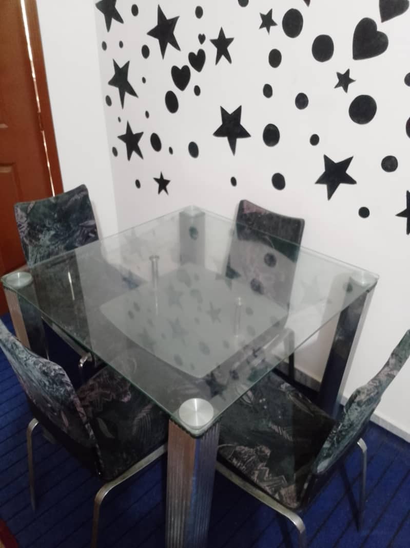 Dinning Table 0