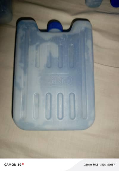 super Asia cooler 6 ice packs