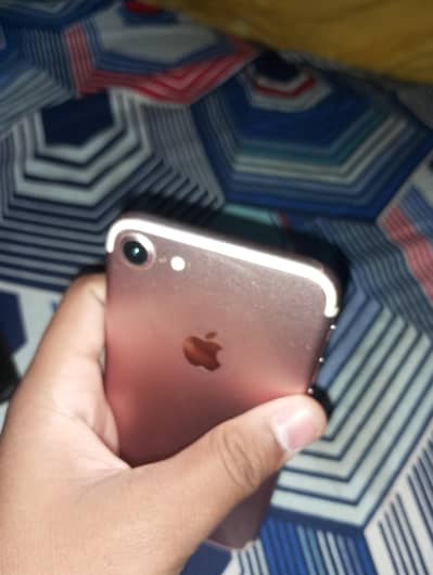 iPhone 7 what's app number is 03254414869