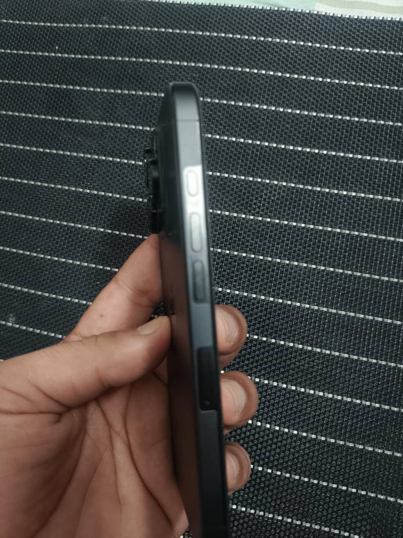 iphone 16 pro 256 4