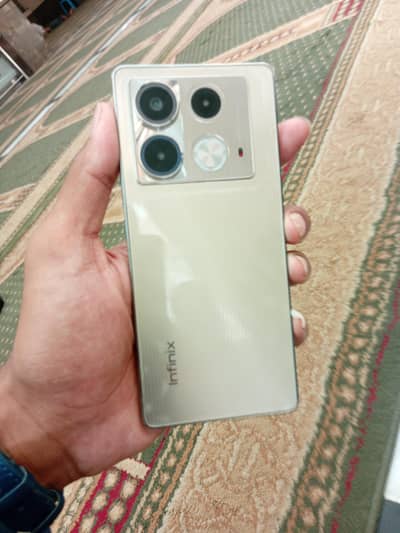 Infinix note 40. all ok with box and charger 8/256. GB