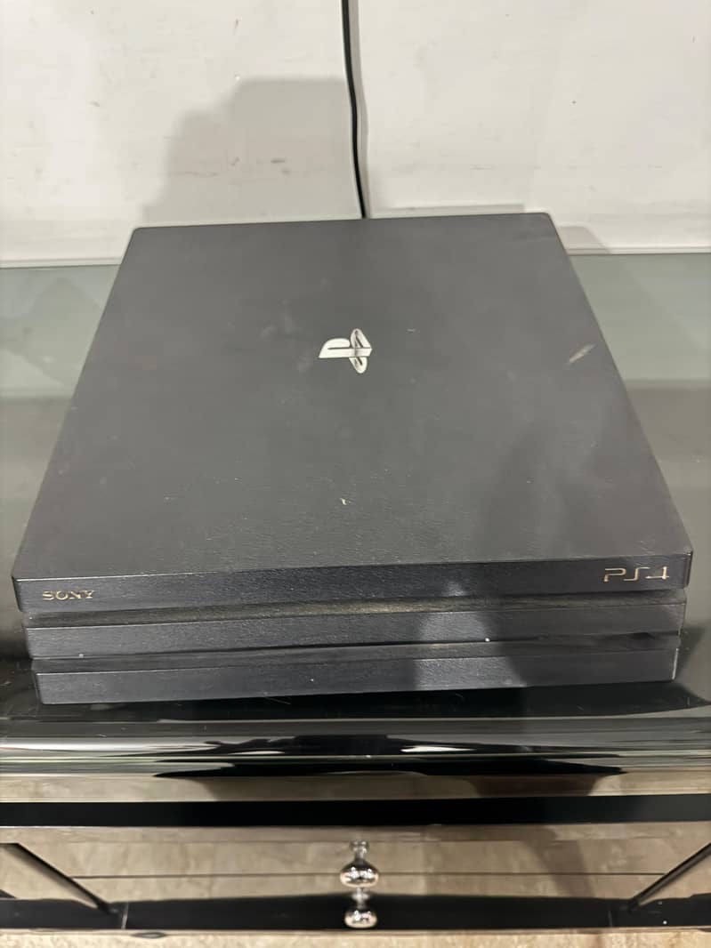 PS4 Pro 0