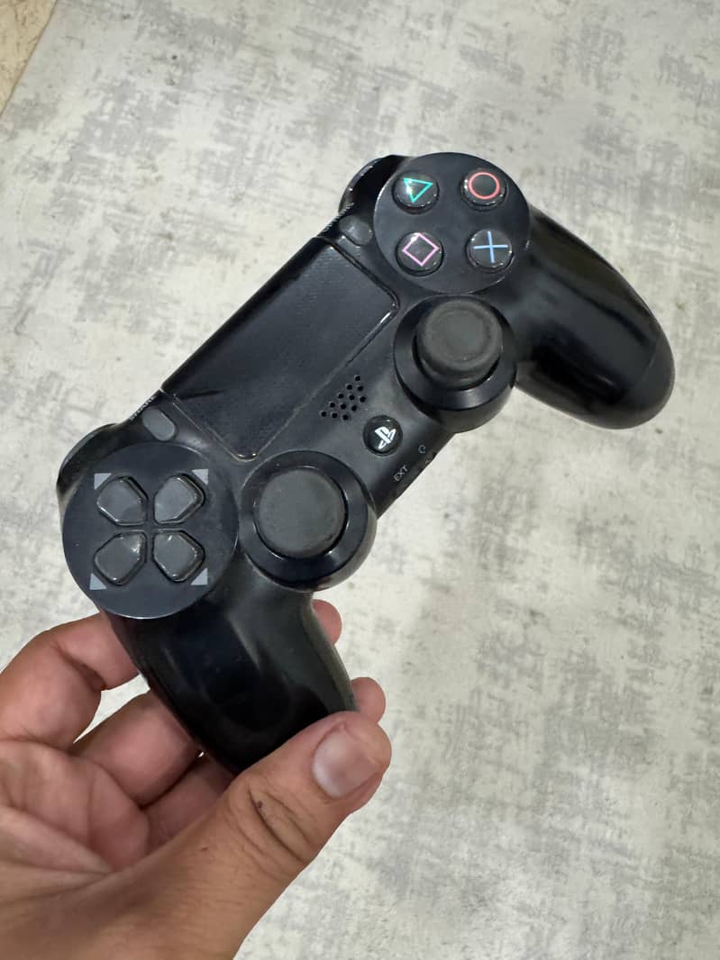 PS4 Pro 7