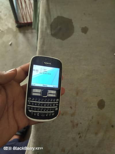 nokia asha 200  8/10 h dual sim official PTA prove o3o51o55721