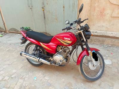 Yamaha yb125z in lush condition