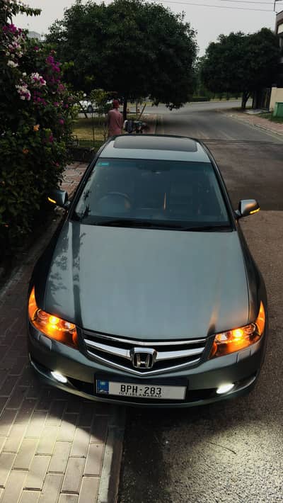 Honda Accord CL9 UK model TL package leather package fully loaded