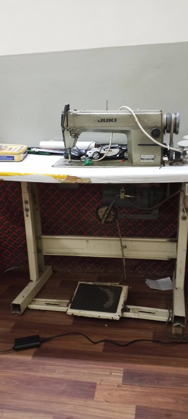 sewing machine 0