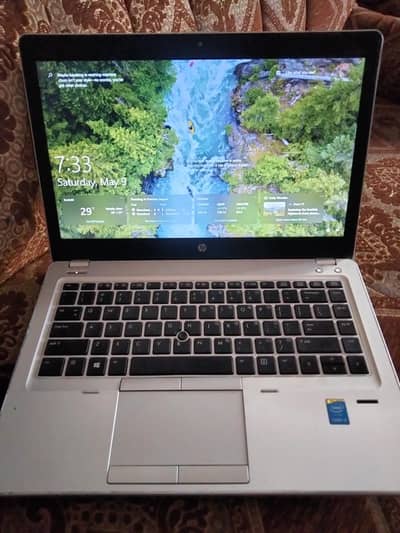 HP elite book core I5 4th generation 4 GB RAM with 128 SSD 10/10 condi