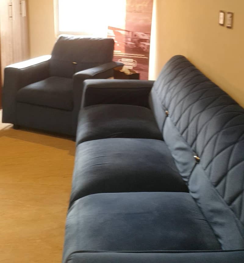 solid made 7 seater 1
