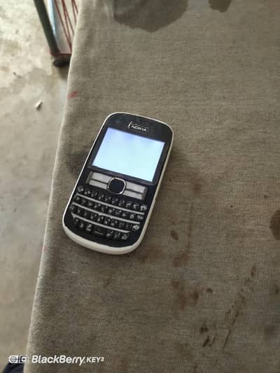 nokia asha 200 8/10 condition dual SIM o3o51o557 2 1 final rate