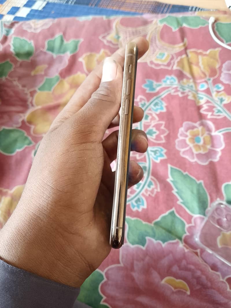 iPhone 11 pro 2