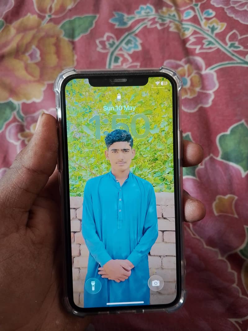 iPhone 11 pro 6