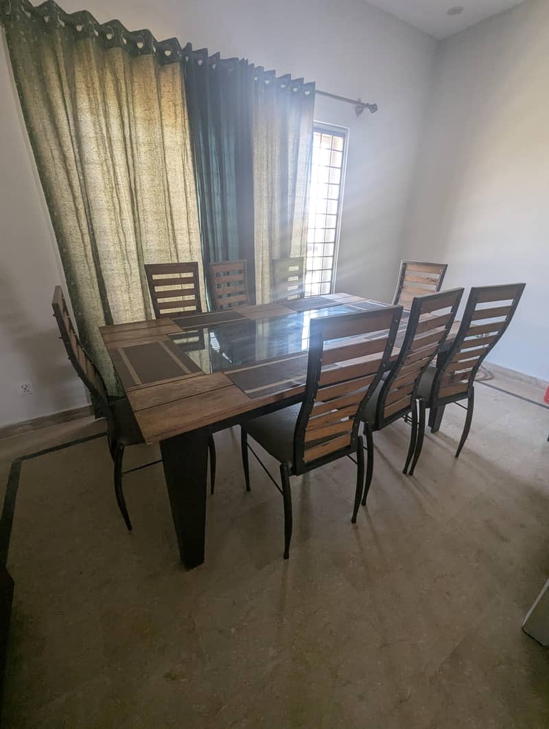 Dining Table x8 Seating Capacity 1