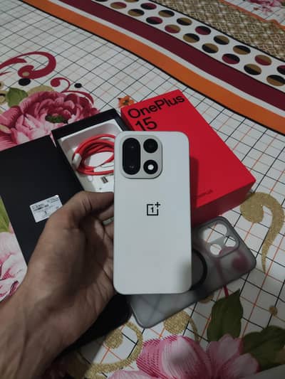 OnePlus 15 16/512 Indian Variant 10/10
