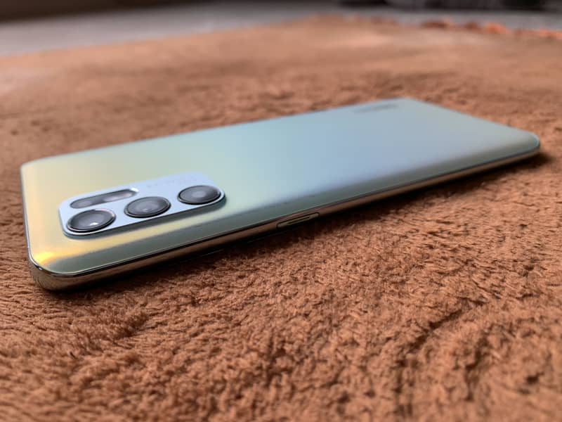 BRAND NEW CONDITION OPPO Reno 6 8/128 Complete BOX DUAL SIM APPROVE ...