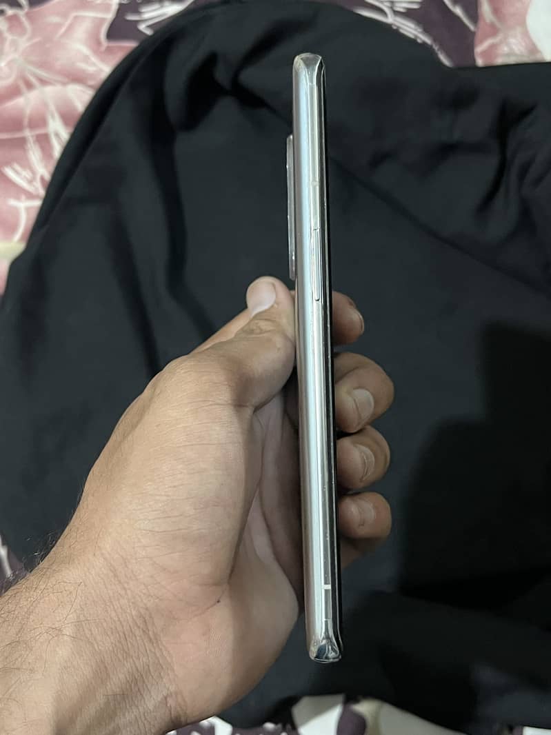 One Plus 9 Pro 1