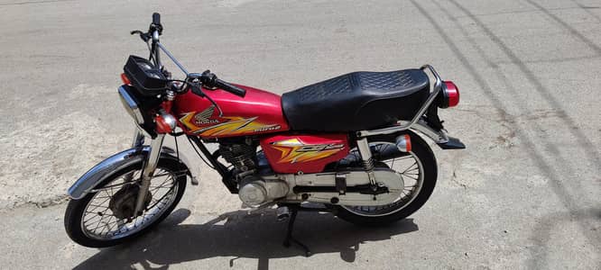 Honda 125 model 2021 first owner engine sealed nind hai peso ki