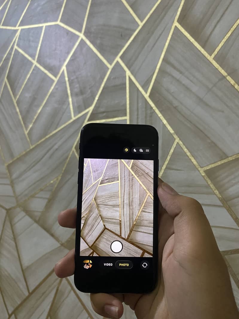 IPHONE SE2022 3rd generation 4