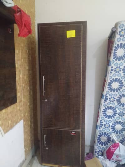 6 feet , ROD AND KHONTI  inside ,shoes space extended ,condition isnew