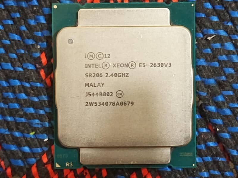 Intel Xeon E5-2630-V3 Processor 0