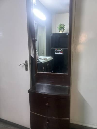 Dressing Table With 3 Drawers and a Cupboard