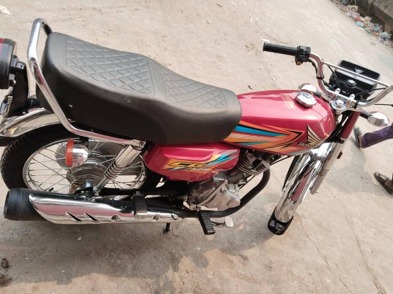 CG 125 2
