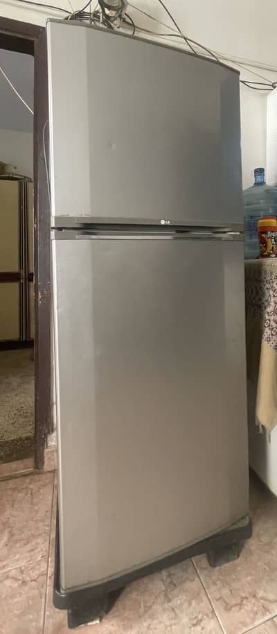 LG REFRIGERATOR