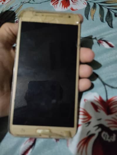 Samsung J7