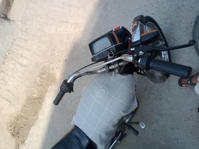 Urgent sale. . 03244736065