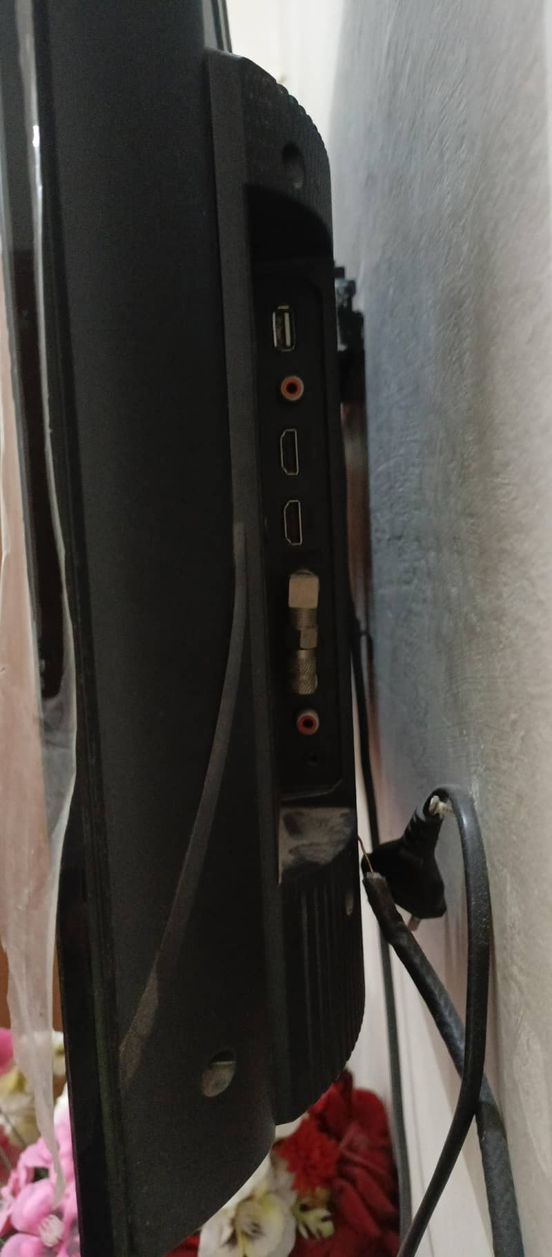 TCL LED 1