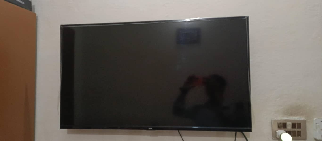 TCL LED 3