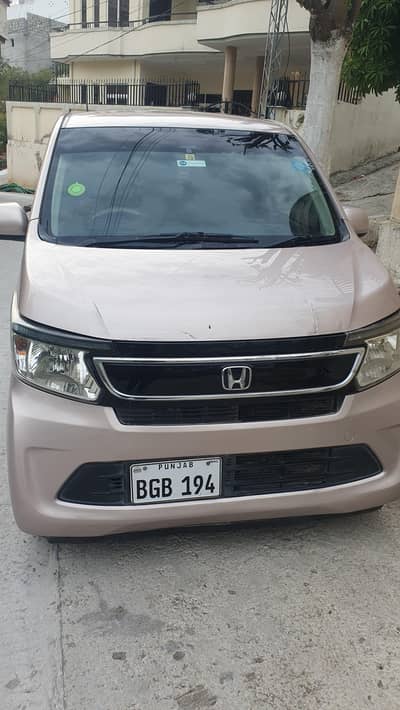 Honda nwgn for sale 2014 model 2018 import  neat and clean car