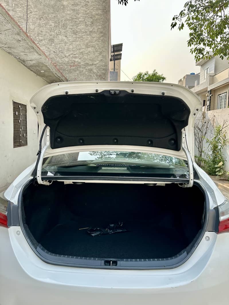 Altis 4