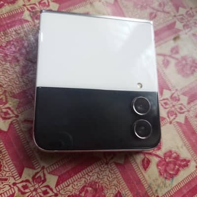 Samsung Galaxy z flip 4